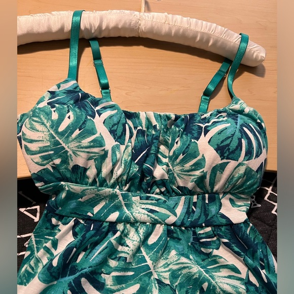 Tropical Dress Size M - Picture 2 of 4